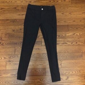 Black pants size small